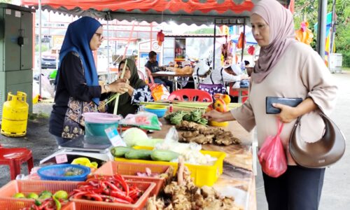 PERSIAPAN SAAT AKHIR SAMBUT AIDILFITRI