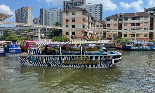 ‘BOT KUDA BELANG’ HIASI SUNGAI MELAKA