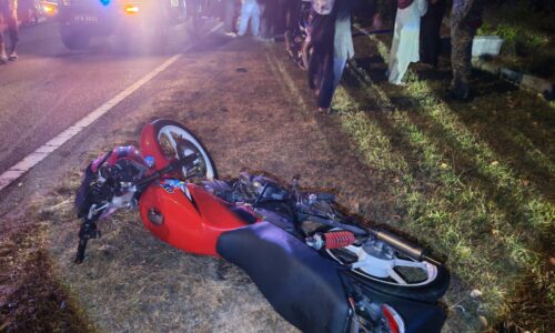 ANGGOTA TENTERA MAUT KEMALANGAN BABIT TIGA KENDERAAN