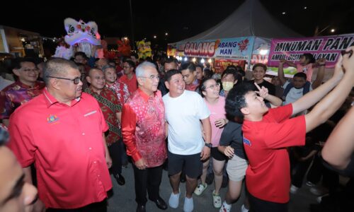 LEBIH 3,000 MERIAHKAN TAHUN BAHARU CINA BERKONSEP MELAKA SAYANG RAKYAT
