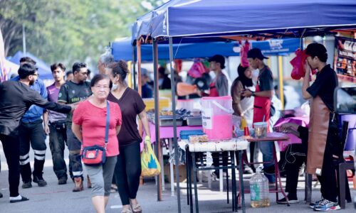 MELAKA KAJI CADANGAN KURANGKAN KADAR SEWA TAPAK PENJAJA