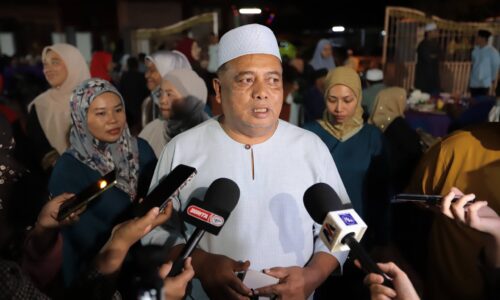 RM37.5 JUTA BAIK PULIH JALAN, LONGKANG DI MELAKA