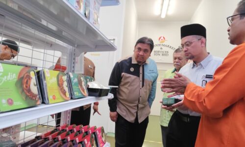 MAIM TERUS PERKASA USAHAWAN ASNAF, GALAK TEROKA PASARAN BAHARU