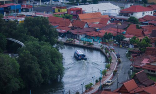 20,700 SAMBUT AIDILFITRI DENGAN MELAKA RIVER CRUISE