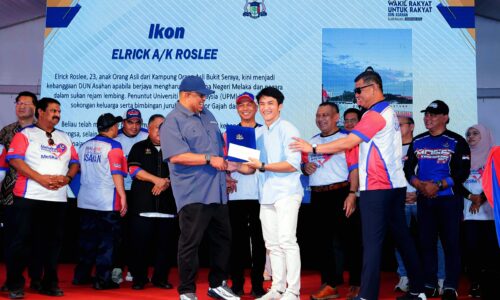 WRUR ASAHAN: ORANG ASLI NIKMATI ‘PAYUNG’ MELAKA SAYANG RAKYAT