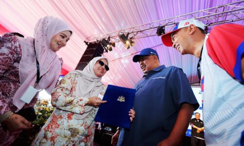 SITI NAJIHA ‘TERANGI’ HIDUP OKU