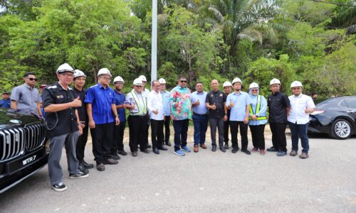 PEMBENIHAN AWAN DI MELAKA DALAM MASA TERDEKAT – AB RAUF