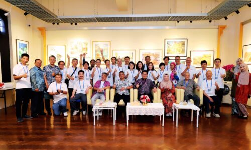 SILK ROAD PASSION: TERJEMAH PELAYARAN CHENG HO MENERUSI PERSPEKTIF SENI