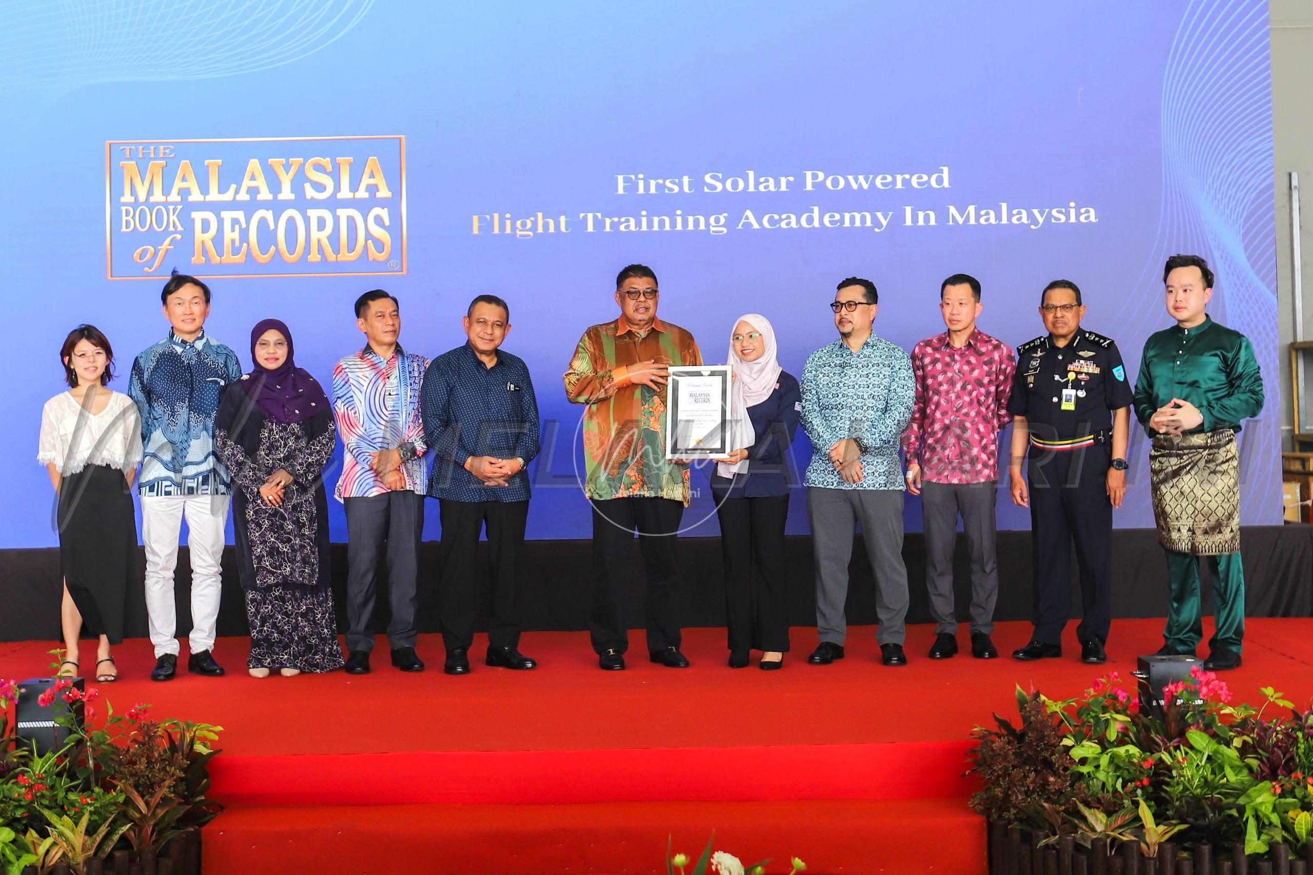 6292021596113278170 (1)