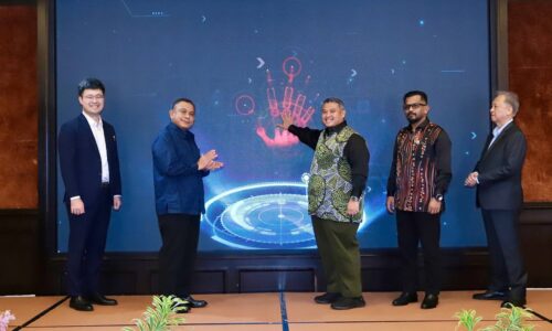 KRISIS ASIA BARAT: MELAKA TUMPU MODEL TENAGA BOLEH DIPERBAHARUI