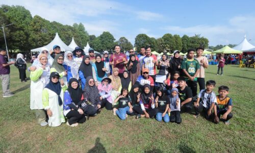 LEBIH 50 PROGRAM WARNAI WRUR AYER KEROH, 100 ADUAN RAKYAT AKAN DISELESAIKAN