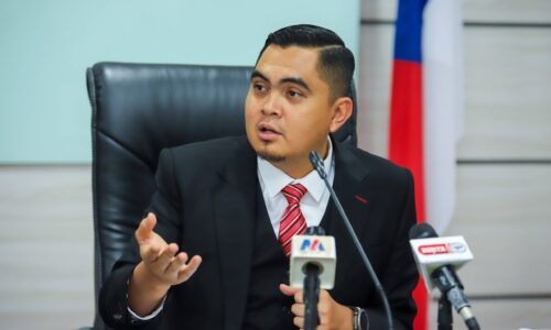 KRISIS TENAGA: MELAKA PERKENAL SUBSIDI KOS BAJAK RM30 PER EKAR