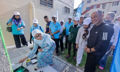 DUA INISIATIF PERKUKUH DAYA TAHAN KOMUNITI PANTAI PERINGGIT