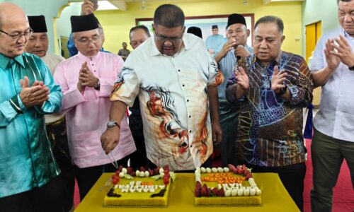 DUN MACHAP JAYA RAIKAN TIGA TAHUN PENTADBIRAN TOK RAOP