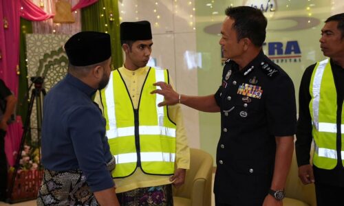 JAKET KESELAMATAN KUKUH BUDAYA KESELAMATAN KAKITANGAN PUTRA SPECIALIST HOSPITAL