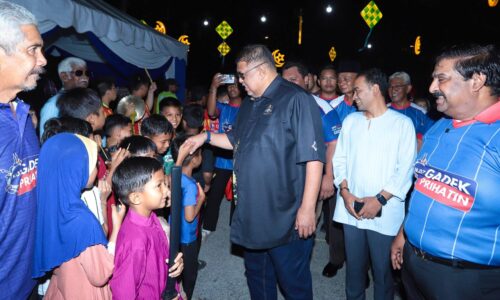 TOK RAOP UMUM KELULUSAN PERMOHONAN TANAH, DEWAN BAHARU DI GADEK