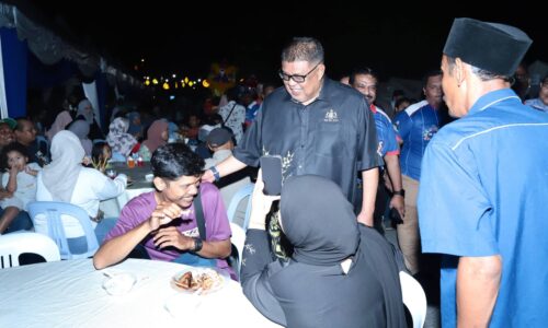 KERAJAAN MELAKA TAK PERNAH DUDUK TENANG, SENTIASA CAKNA HAL RAKYAT