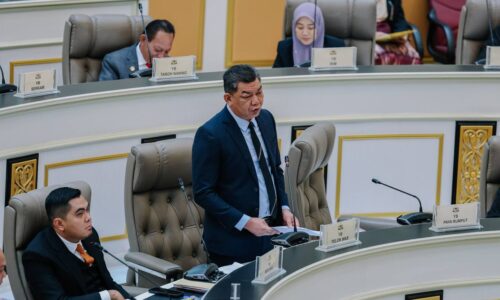 PENILAIAN SEMULA PROJEK RINTIS ‘MELAKA FLOATING MARKET’ SECARA HOLISTIK