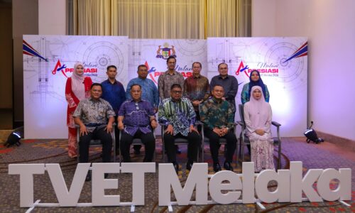 MELAKA ANJUR KONVENSYEN DAN KARNIVAL KERJAYA JUN INI