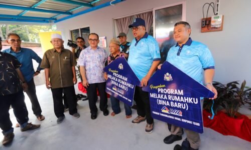 MELAKA RUMAHKU BINA, BAIK PULIH 136 RUMAH RAKYAT MEMERLUKAN