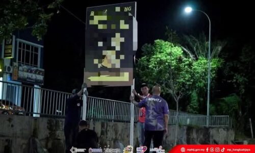 MPHTJ PERGIAT OPERASI TURUNKAN PAPAN IKLAN HARAM