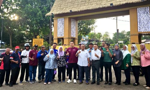 WRUR AYER KEROH: KONVOI BERMOTOR SUK TINJAU PROJEK NAIK TARAF ZOO MELAKA