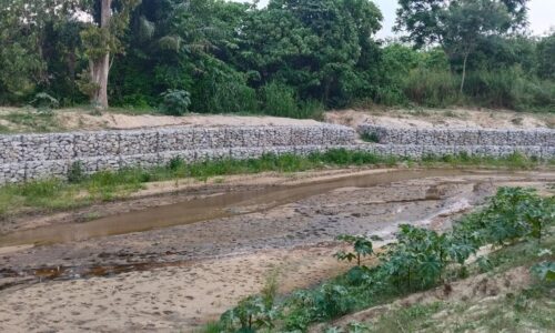 PEKEBUN LEGA MASALAH HAKISAN TEBING SUNGAI SELESAI