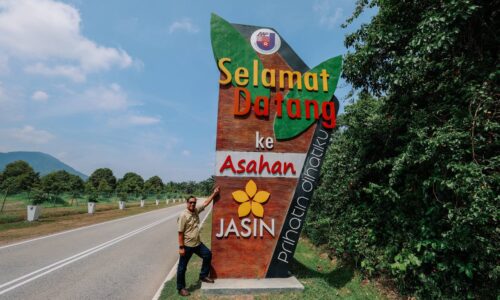 KAMPUNG RELAU PERMATA PELANCONGAN ASAHAN