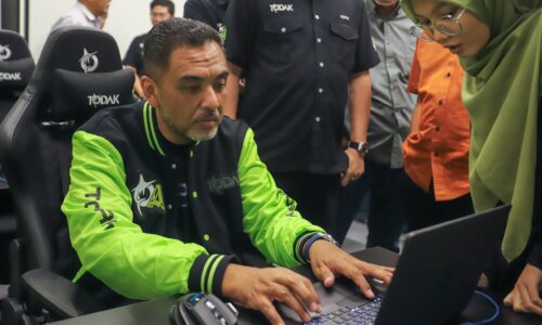 PENIPUAN ‘SCAMMER’ TERUS BEREVOLUSI, RAKYAT MELAKA RUGI HAMPIR RM30 JUTA DALAM 5 BULAN
