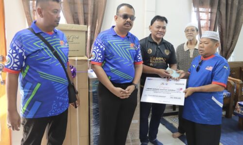 WRUR AYER MOLEK: PESAKIT BUAH PINGGANG TERHARU MASIH ADA YANG SAYANG