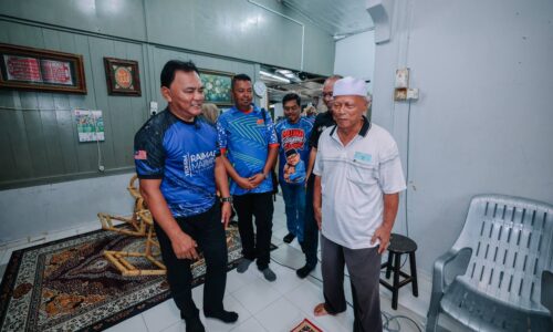 WRUR AYER MOLEK: MBMB BAIK PULIH, ‘HIAS’ KEDIAMAN DUA WARGA EMAS