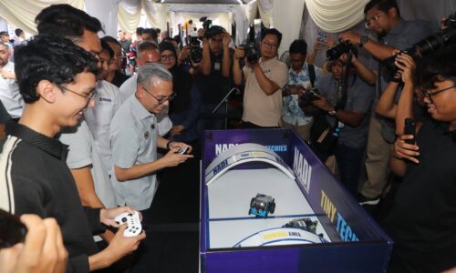 190 PUSAT KOMUNITI DESA DIAKTIFKAN BERSAMA ‘NADI’