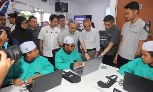 NADI BANTU USAHAWAN LUAR BANDAR BERJAYA
