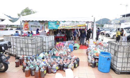 MBMB BELI MINYAK MASAK TERPAKAI RM3.20 SEKILOGRAM