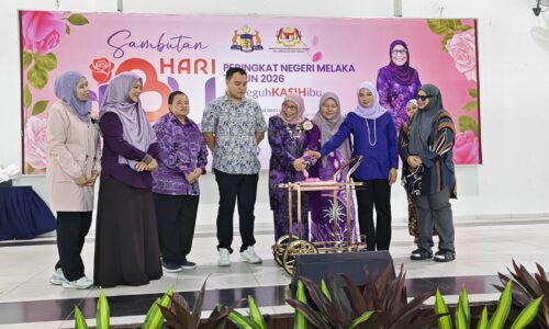TIGA HOSPITAL PANEL MAMOGRAM UNTUK WANITA MELAKA
