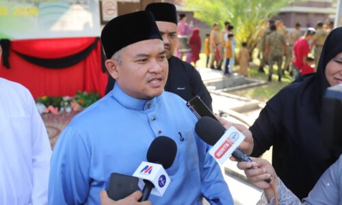 2,000 TUNAI SOLAT SUNAT AIDILADHA DI KEM TERENDAK