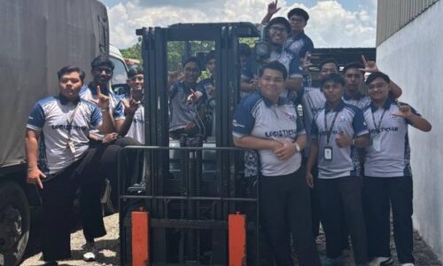 PELAJAR KOLEJ KOMUNITI JASIN TEROKA DUNIA LOGISTIK