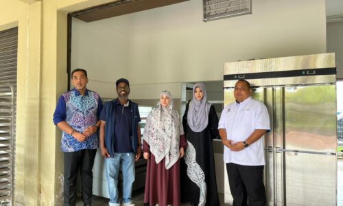 PPKI MELAKA TERIMA SUMBANGAN PERALATAN BAKERI BERNILAI RM40,000