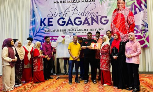 200 BEKAS AHLI KEMBALI KE PANGKUAN UMNO MASJID TANAH