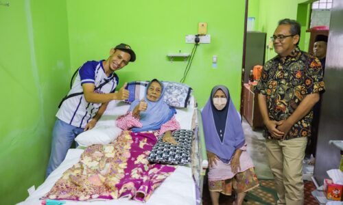 NEK PEAH KONGSI KISAH HIDUP 102 TAHUN