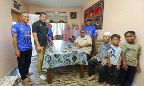 DI USIA 89 TAHUN, KHALIL TERIMA KUNJUNGAN ISTIMEWA KETUA MENTERI