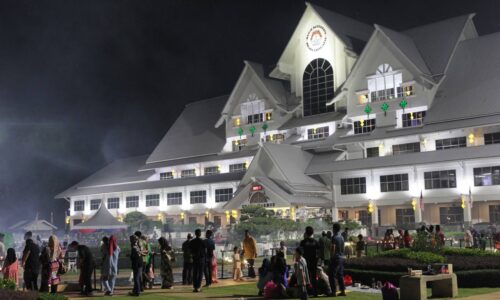 PROGRAM JOM SANTAI @DATARAN MBMB MERIAHKAN SUASANA MALAM MINGGU