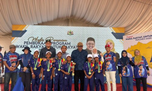 WRUR: LEBIH 300 PROGRAM DEKATI 134,000 RAKYAT JASIN