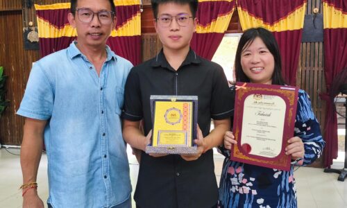 ‘RAMAI KATA STPM SUSAH, ZHEN HONG SAHUT CABARAN JADI TERBAIK’