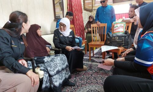 JKM SINGGAH DI LEBIH 1,400 KEDIAMAN SEPANJANG WRUR