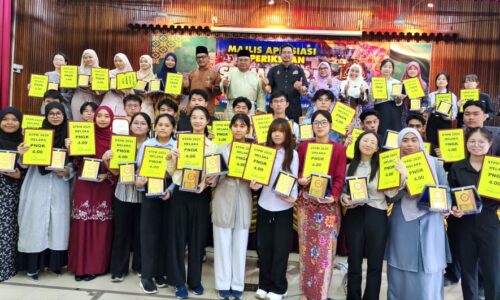 STPM 2025: MELAKA CATAT PENCAPAIAN MEMBANGGAKAN