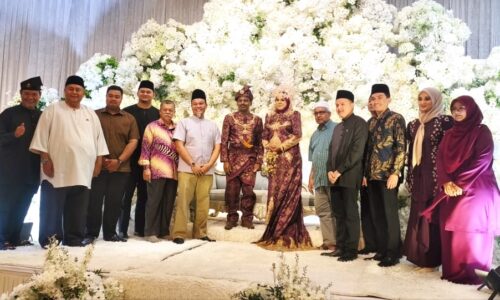 CINTA PADA ISLAM BAWA NURAZEERA KE JINJANG PELAMIN