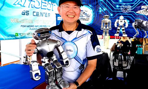 DARI FIKSYEN KE REALITI, LEBIH 20 ROBOT AI DIBAWA KE MELAKA