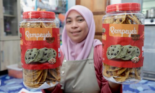 REMPEYEK KUACI ISTIMEWA KUALA SUNGGA