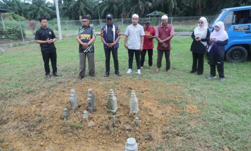 ‘BAU TANAH’ ANTARA PETUA PINDAH KUBUR LAMA